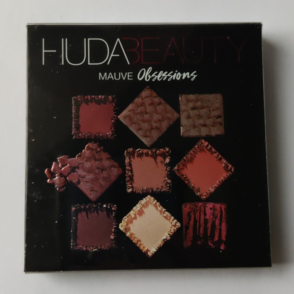 Huda Beauty - Mauve Obsessions